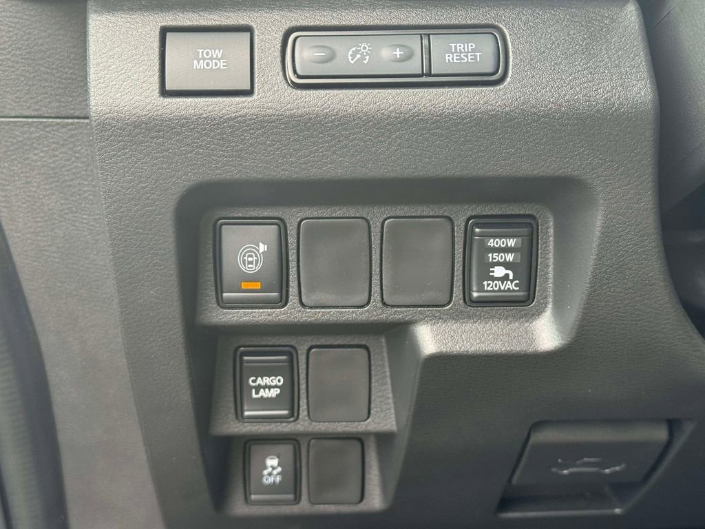 Used 2025 Nissan Frontier SV w/ SV Convenience Package RWD image 19