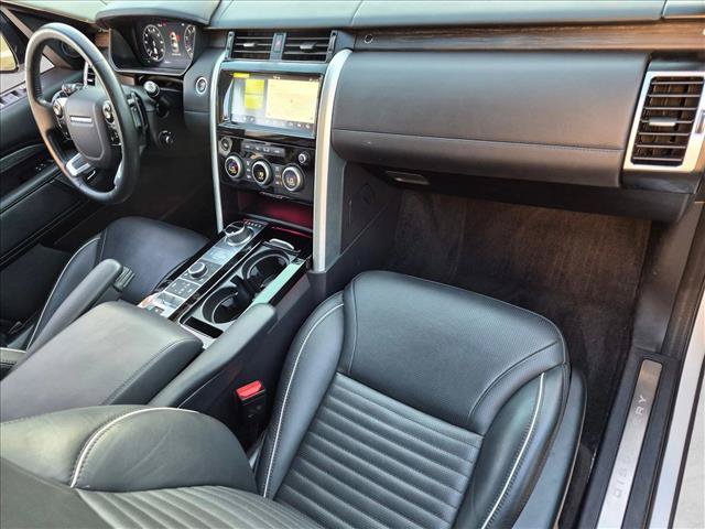 Used 2020 Land Rover Discovery HSE Luxury AWD/4WD image 24