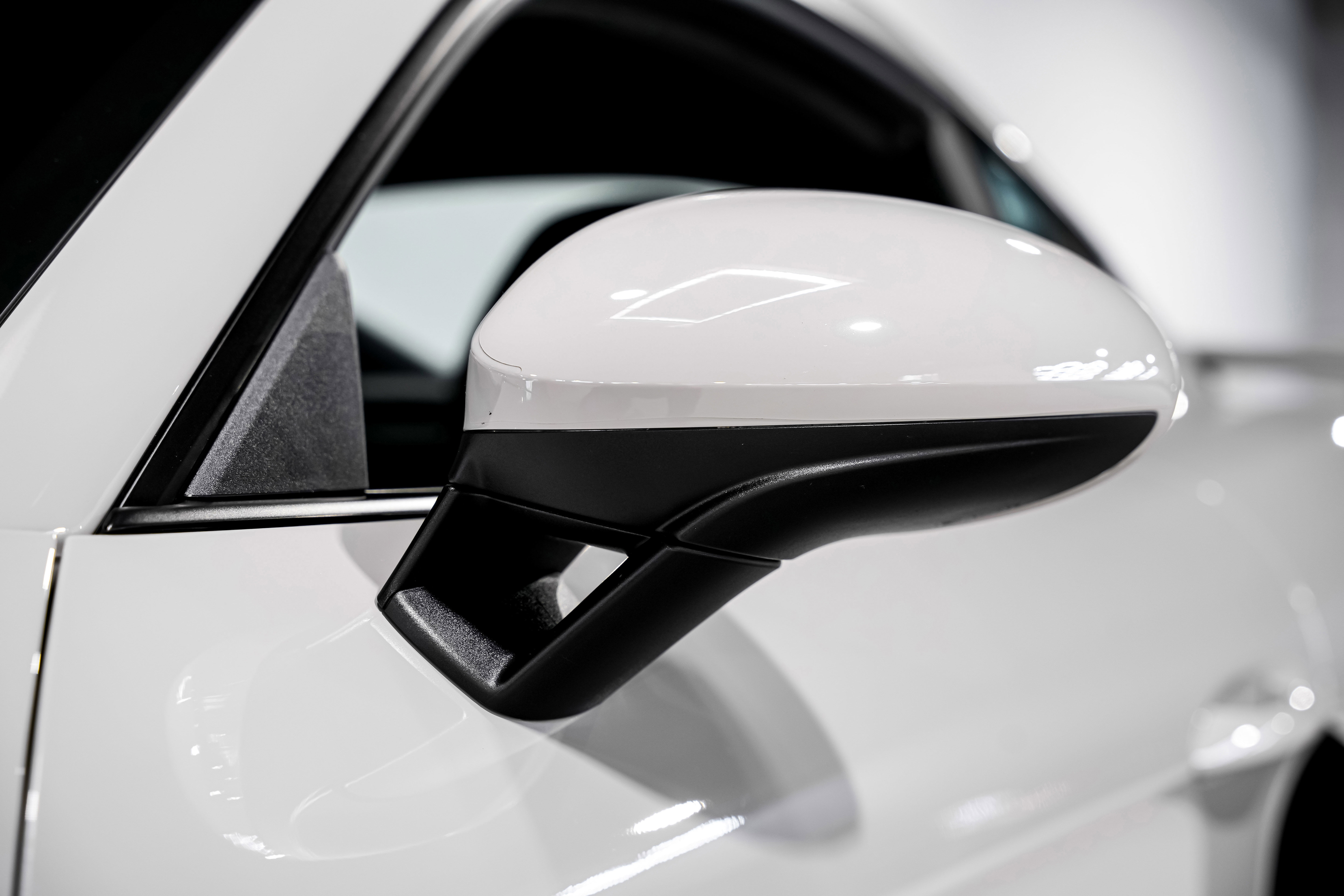 Used 2021 Porsche 718 Cayman GT4 image 31