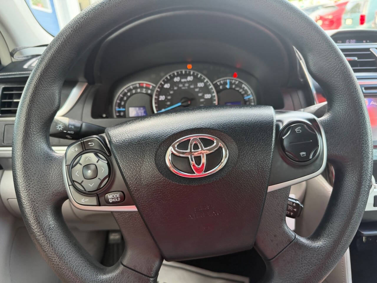 Used 2012 Toyota Camry LE w/ Preferred Accessory Pkg FWD image 32