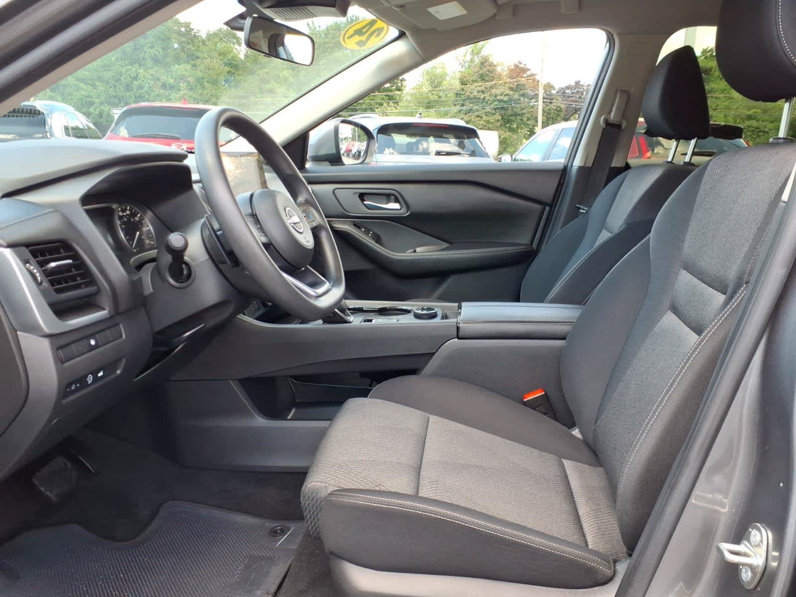 Certified 2024 Nissan Rogue SV AWD/4WD image 11
