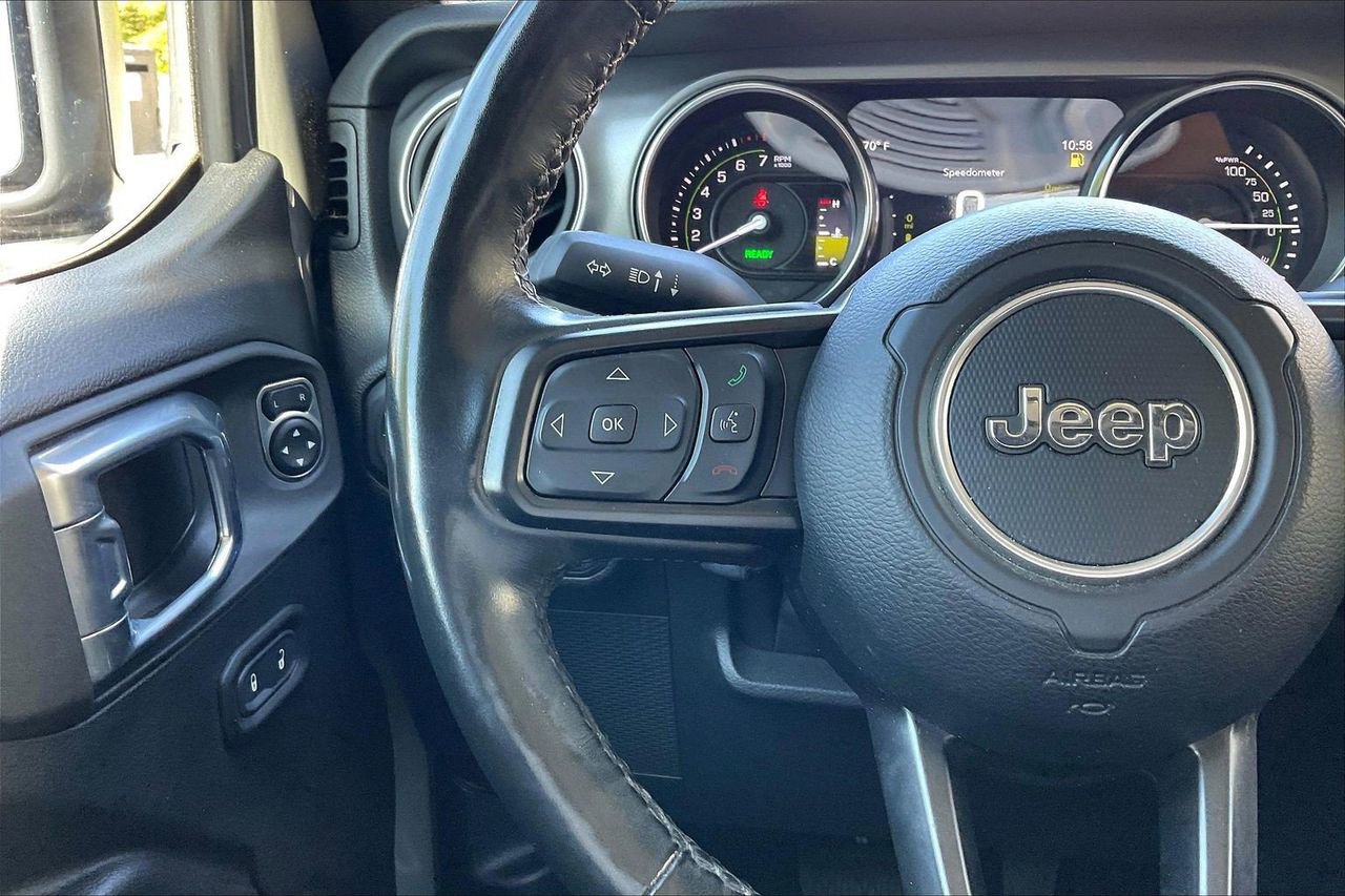 Used 2023 Jeep Wrangler Unlimited w/ Cold Weather Group image 28