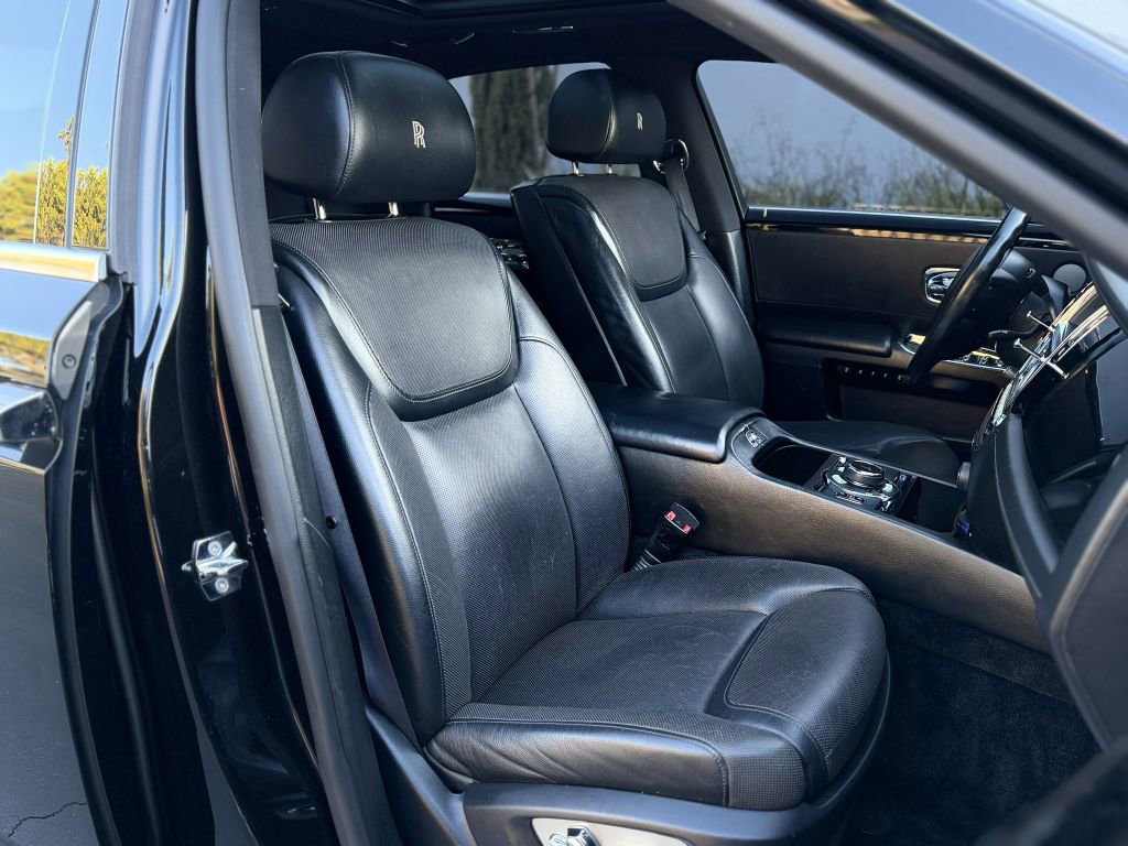 Used 2017 Rolls-Royce Ghost image 29