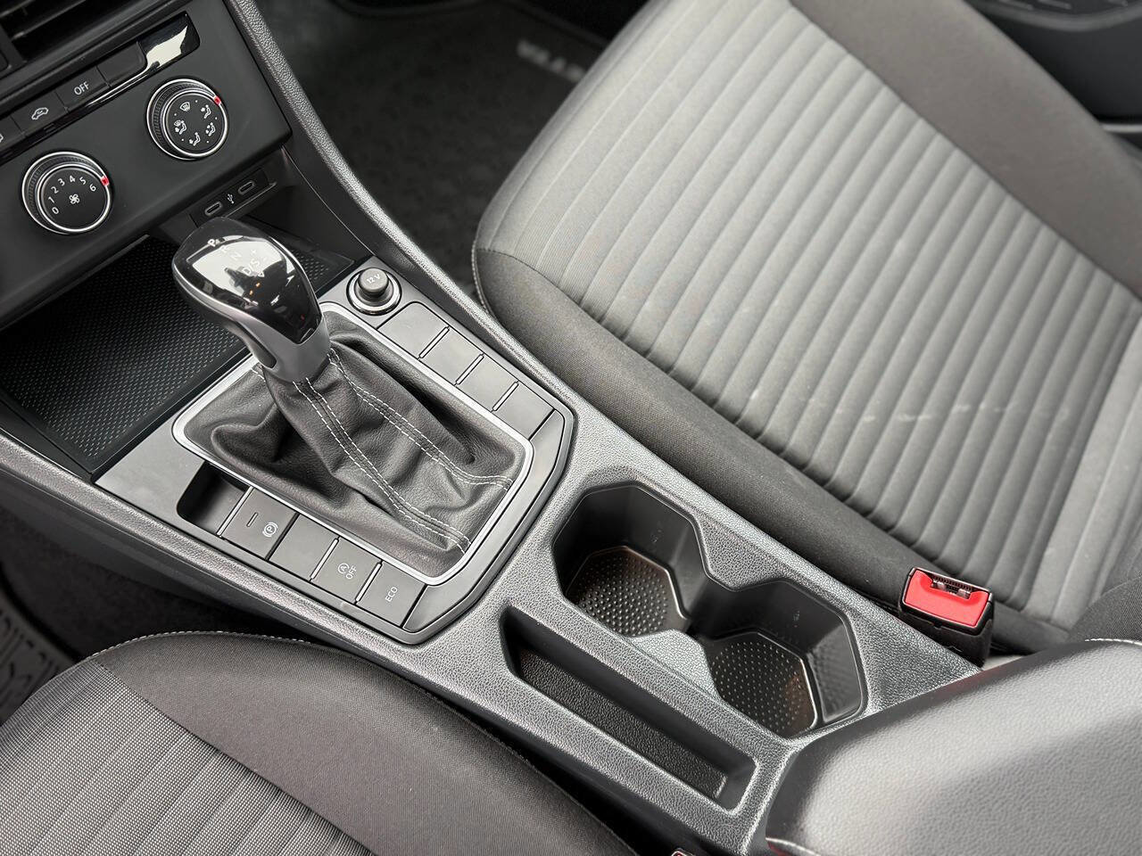 Used 2023 Volkswagen Jetta S image 59