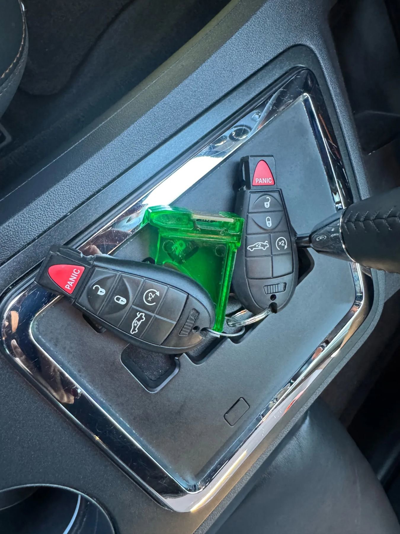 Used 2014 Dodge Challenger R/T image 43