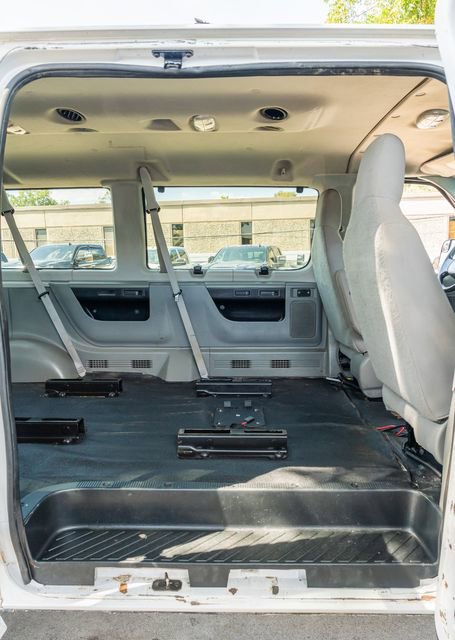 Used 2014 Ford E-350 and Econoline 350 XLT RWD image 29