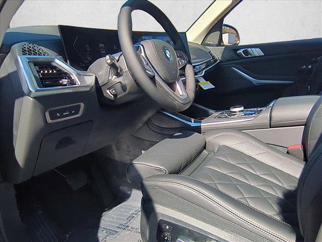 Used 2026 BMW X7 xDrive40i w/ Premium Package image 10