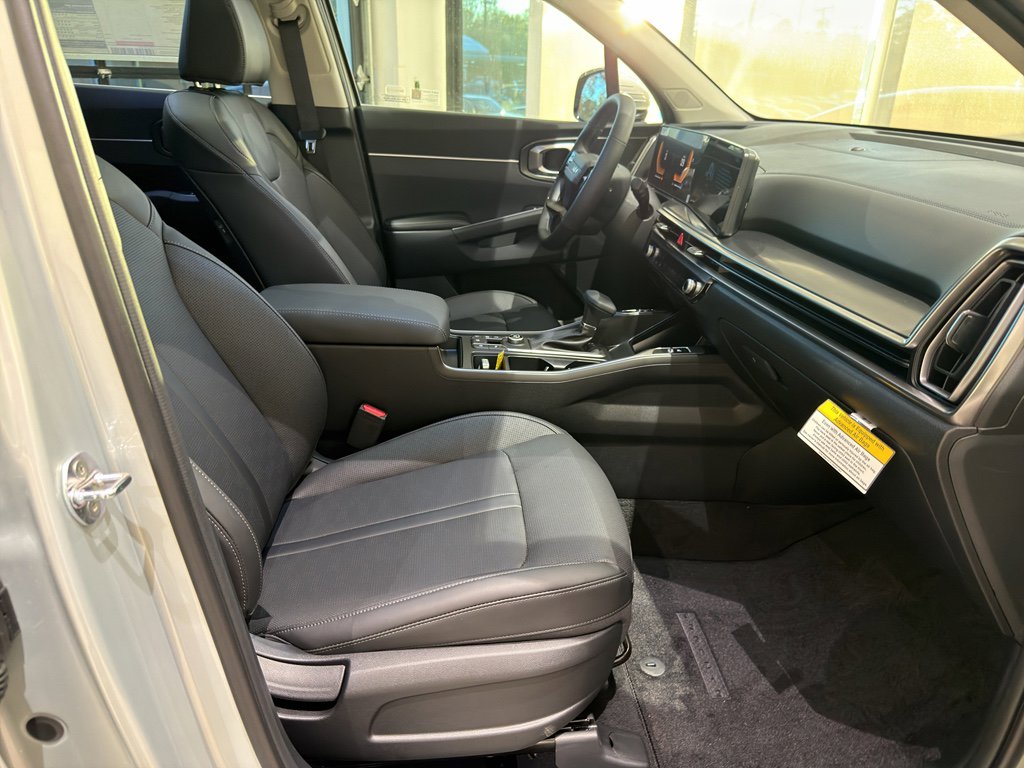 New 2026 Kia Sorento S w/ S Panoramic Sunroof Package image 23
