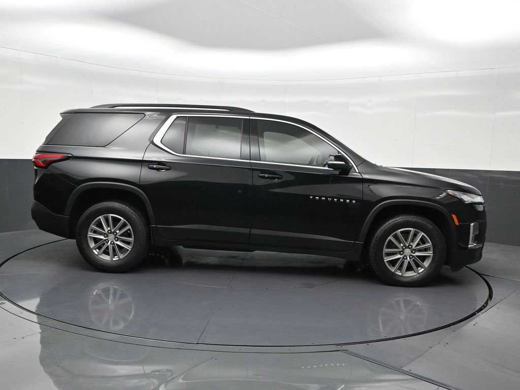 Used 2023 Chevrolet Traverse LT image 7