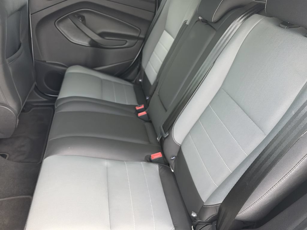 Used 2016 Ford Escape SE FWD image 31