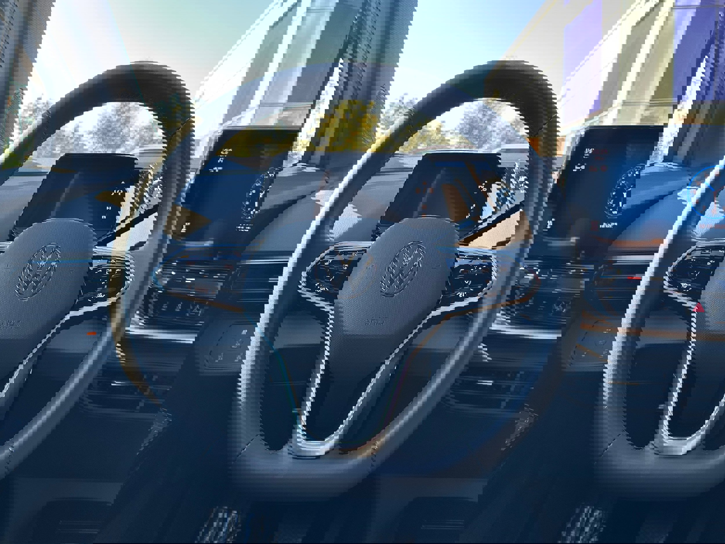 Used 2022 Volkswagen ID.4 Pro image 16