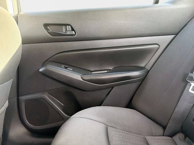 Used 2024 Nissan Altima 2.5 SV FWD image 14