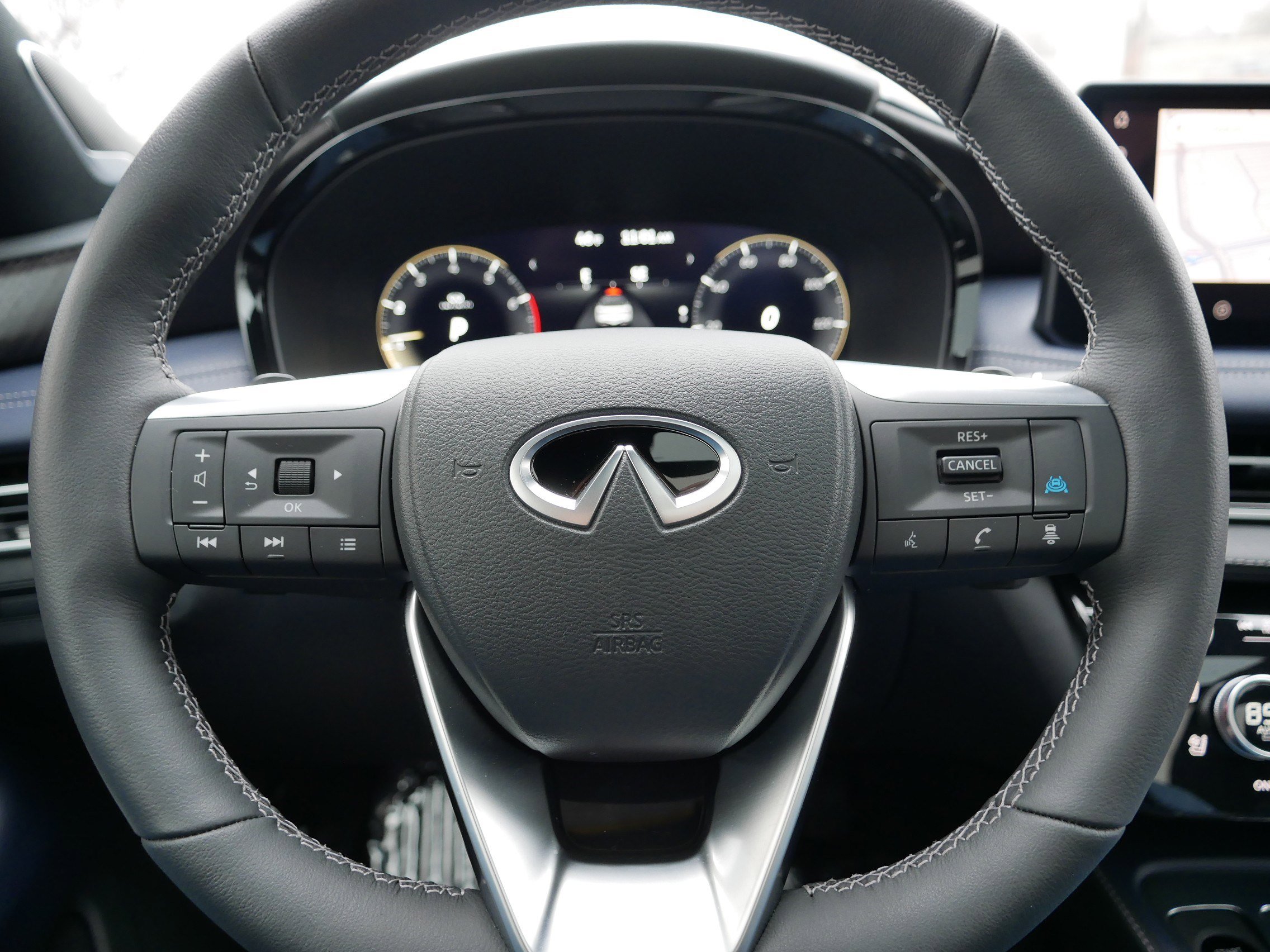 Certified 2026 INFINITI QX60 Sport w/ Dark Cargo Package image 25