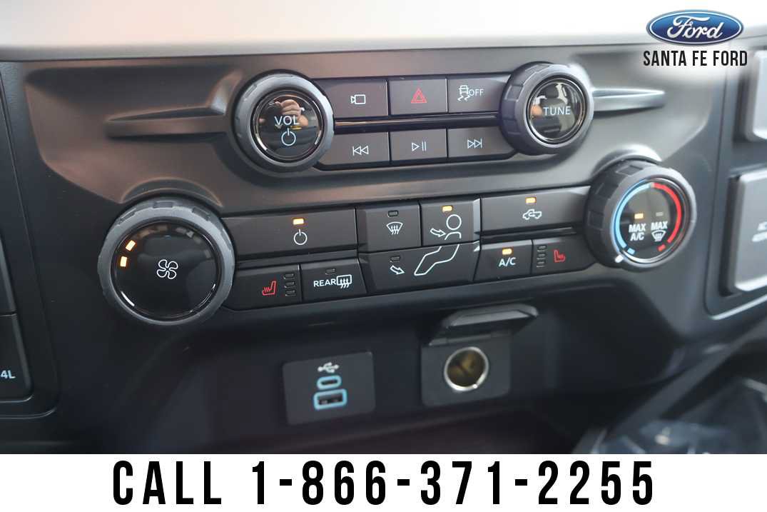 New 2026 Ford F350 XLT w/ XLT Premium Package AWD/4WD image 44