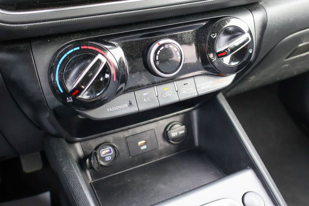 Used 2023 Hyundai Kona SEL image 14