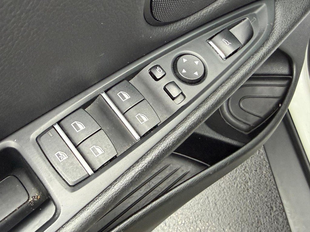 Used 2015 BMW X5 xDrive35d AWD/4WD image 16