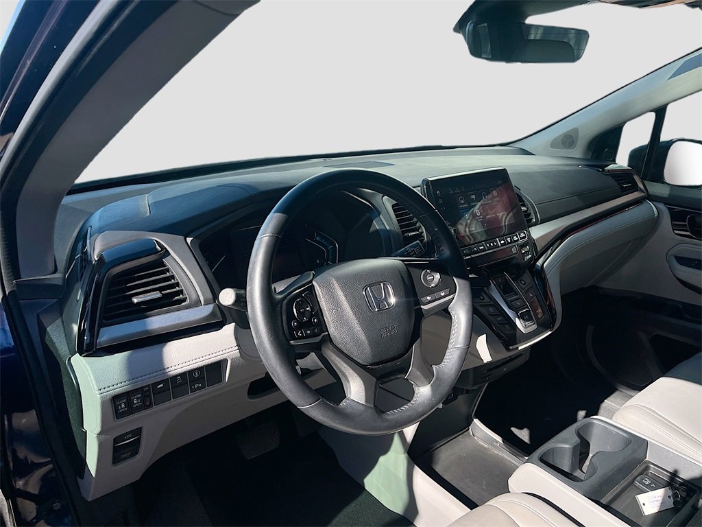 Used 2023 Honda Odyssey Touring image 9