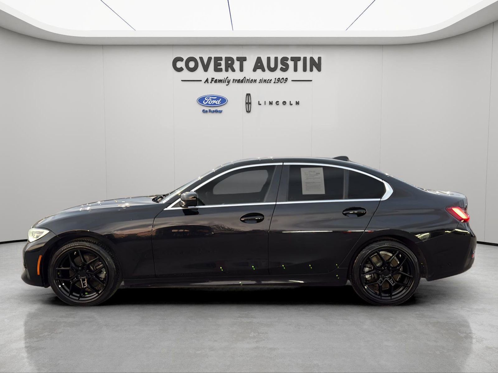 Used 2021 BMW 330i Sedan image 2