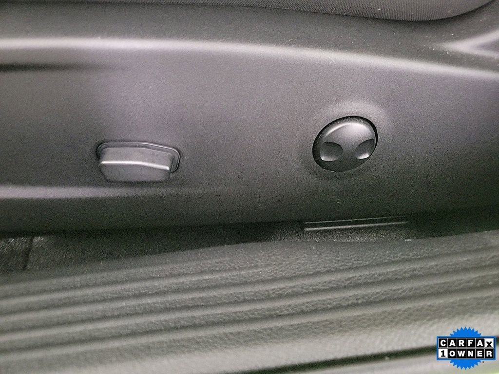 Used 2023 Dodge Challenger R/T w/ Blacktop Package image 15