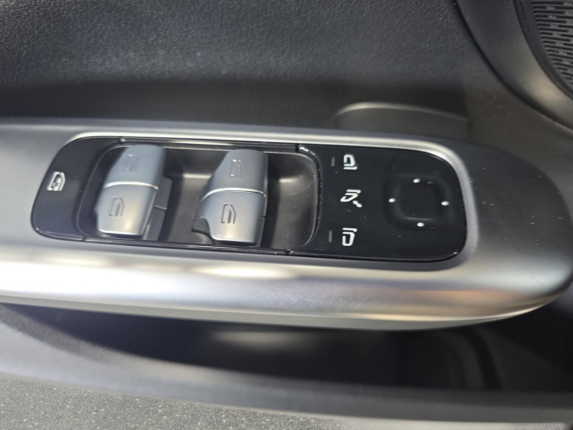 Certified 2025 Mercedes-Benz C 300 4MATIC Sedan image 27