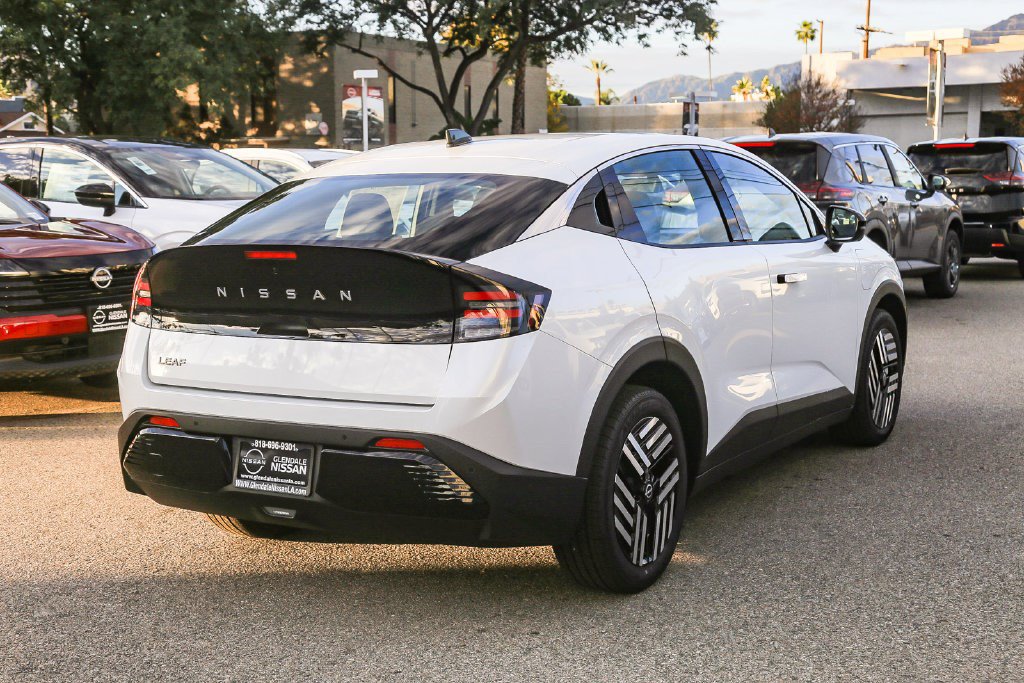 New 2026 Nissan Leaf SV+ FWD image 8