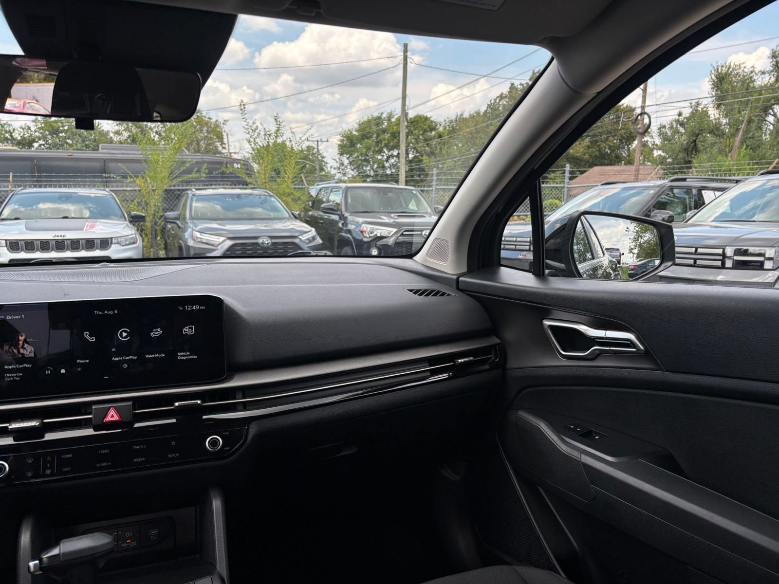 Used 2026 Kia Sportage LX FWD image 34
