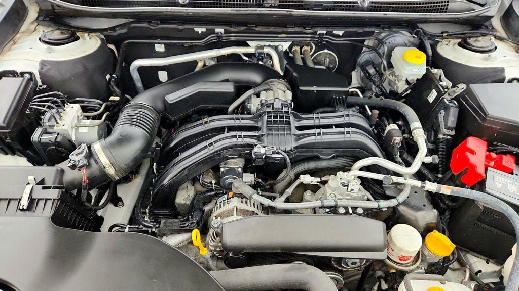 Used 2025 Subaru Outback Premium AWD/4WD image 27