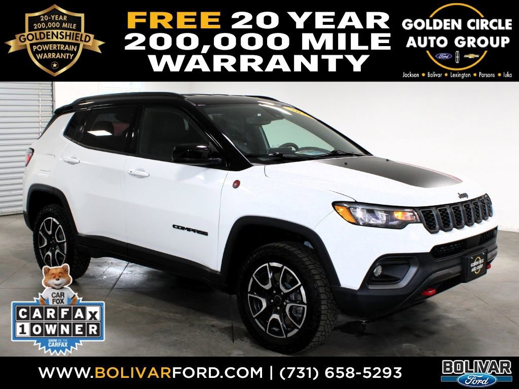 Used 2025 Jeep Compass Trailhawk image 1