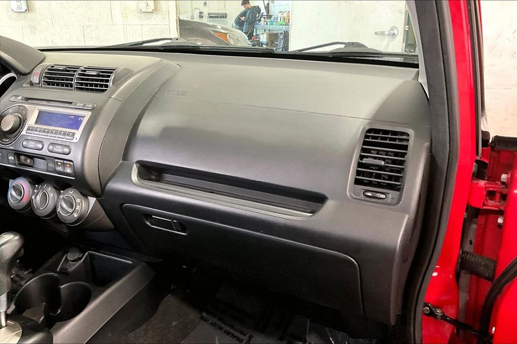 Used 2007 Honda Fit Sport image 26