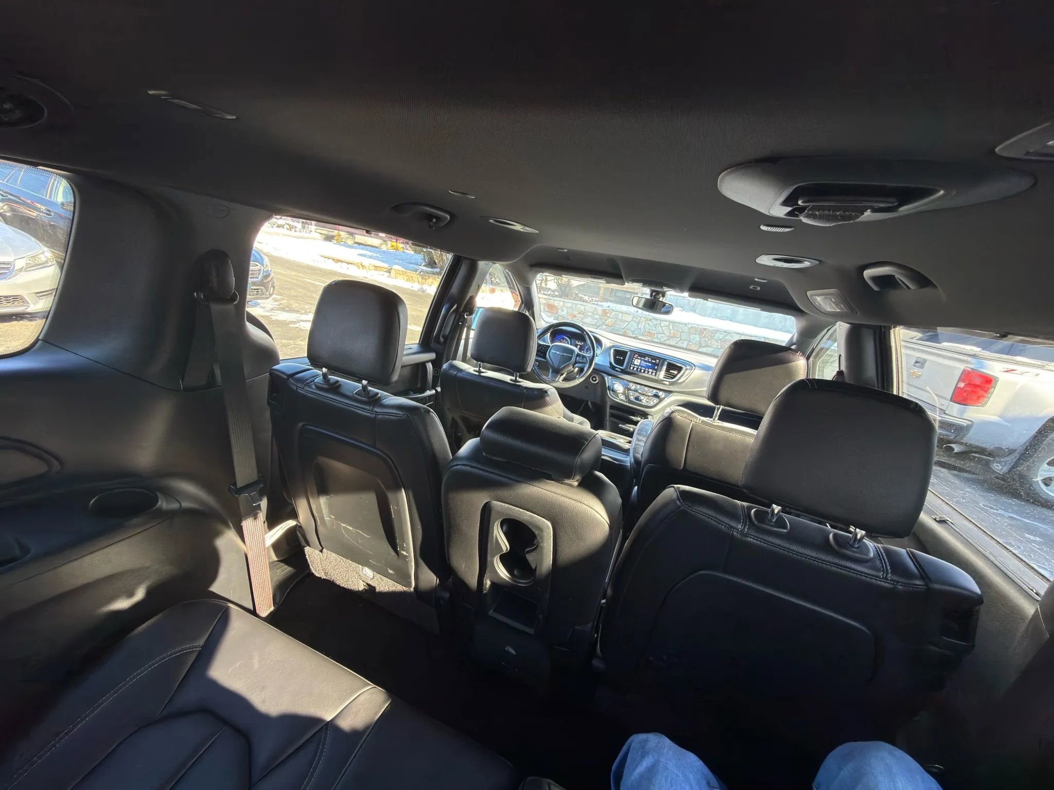 Used 2019 Chrysler Pacifica Touring-L w/ S Appearance Package image 33