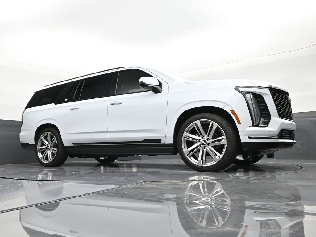 Certified 2026 Cadillac Escalade ESV Platinum Sport AWD/4WD image 26