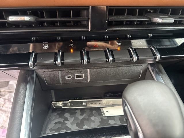 Certified 2023 GMC Canyon AT4 image 16