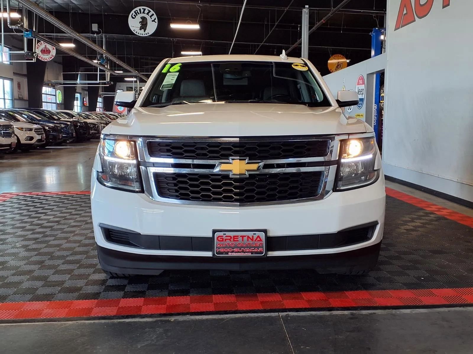 Used 2016 Chevrolet Tahoe LT AWD/4WD image 2