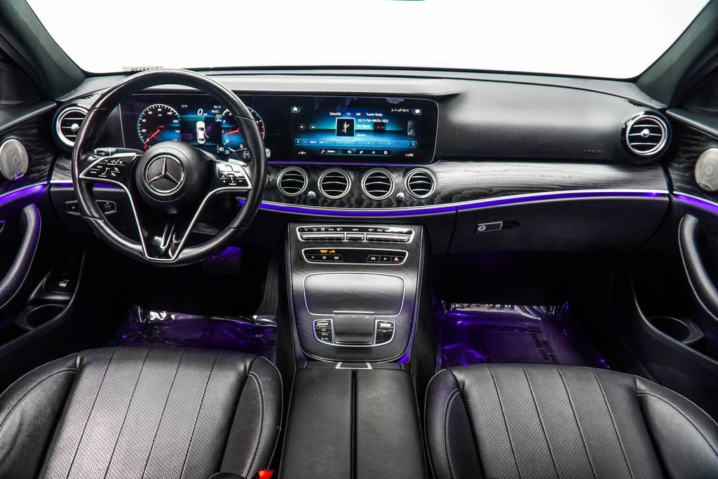 Used 2023 Mercedes-Benz E 350 4MATIC Sedan image 5