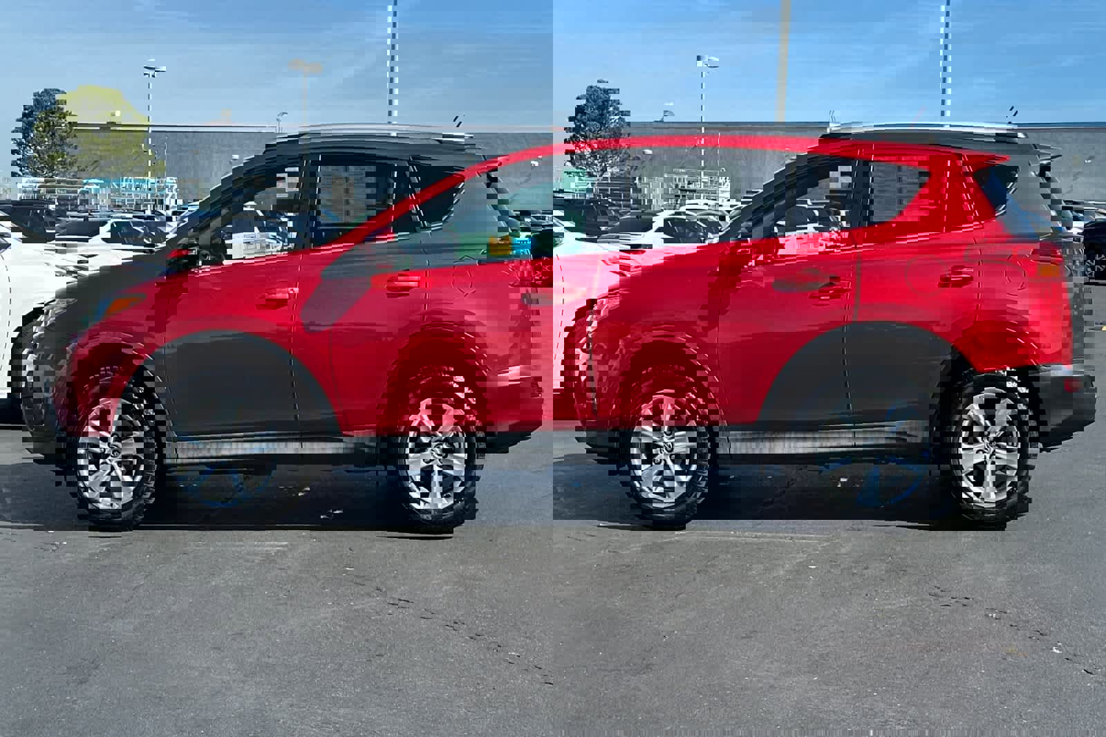 Used 2015 Toyota RAV4 XLE image 9