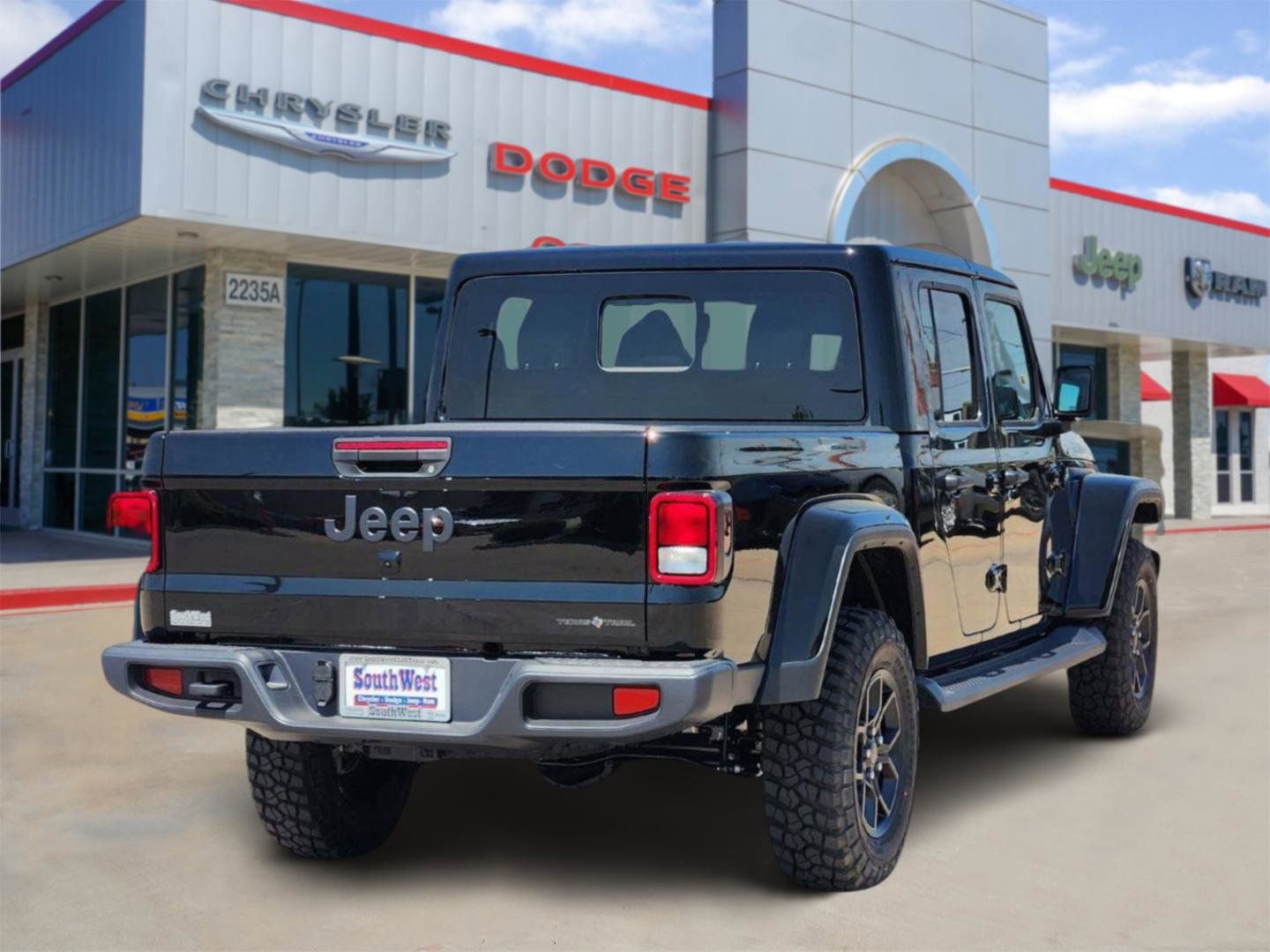 New 2025 Jeep Gladiator Sport image 6