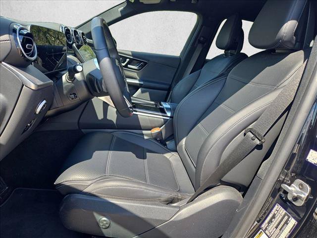 Certified 2025 Mercedes-Benz GLC 300 image 12