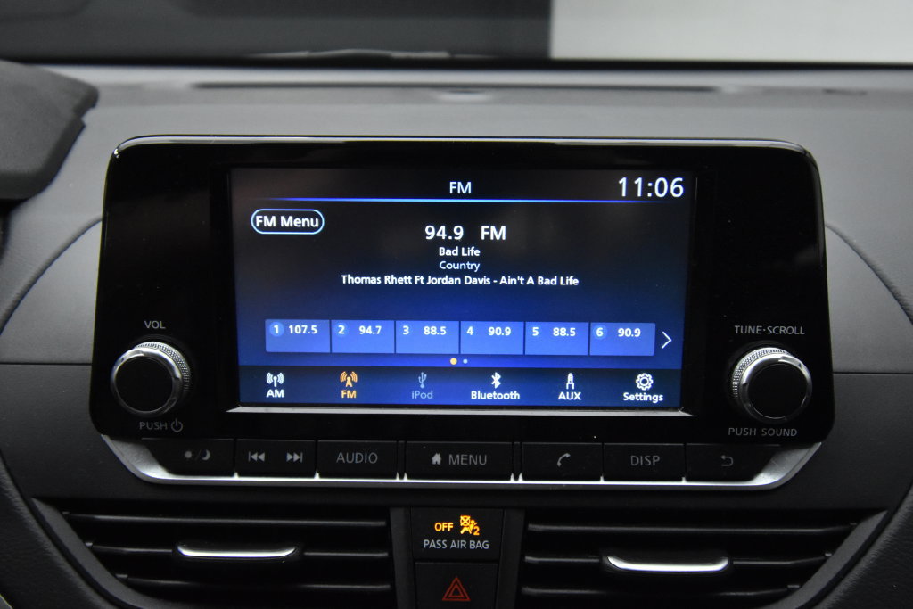Used 2024 Nissan Altima 2.5 S FWD image 13