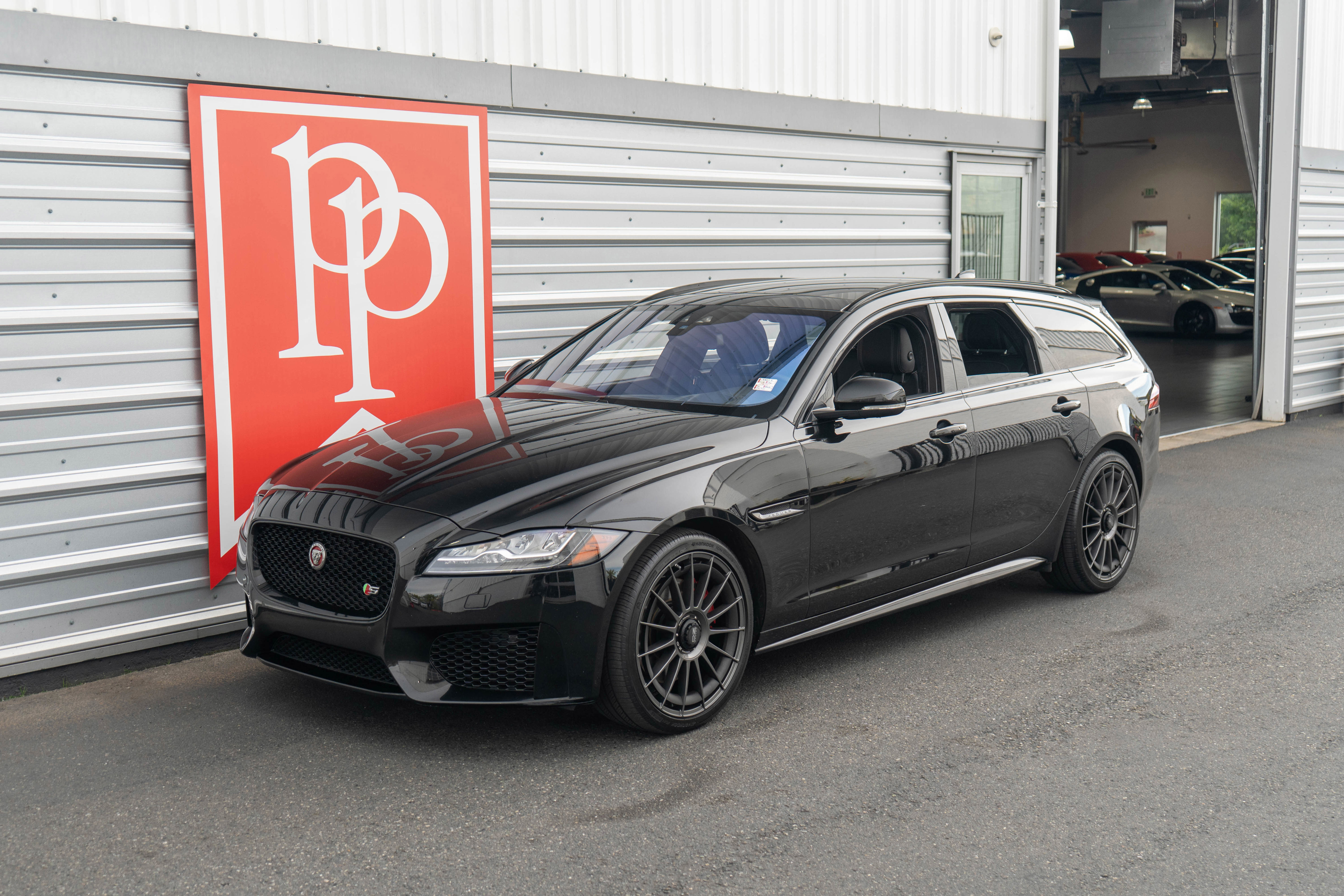 Used 2018 Jaguar XF S AWD/4WD image 40