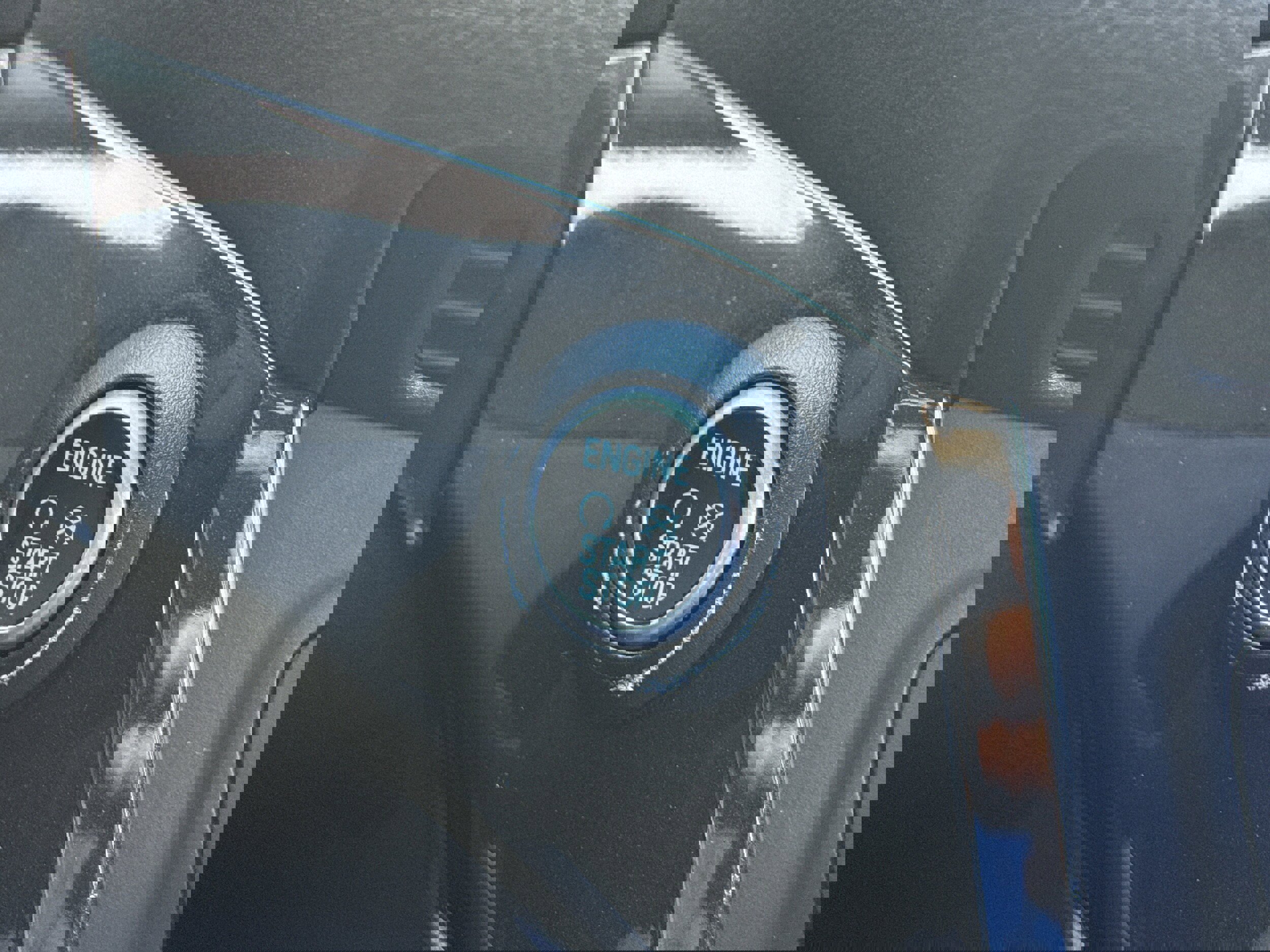 Used 2019 Ford Escape Titanium w/ U9j03 - Titanium Tow Package image 19