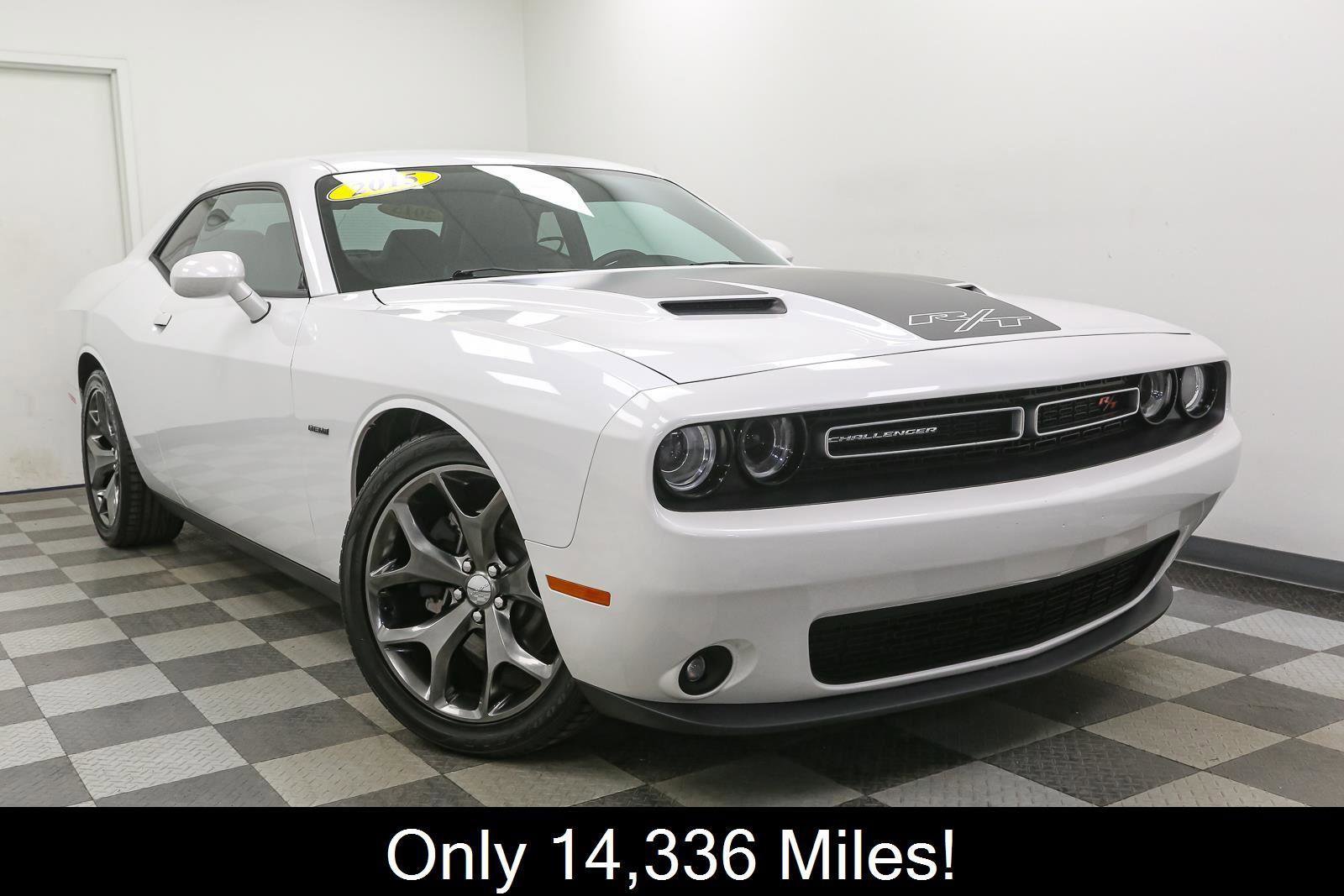 Used 2015 Dodge Challenger R/T Plus image 2