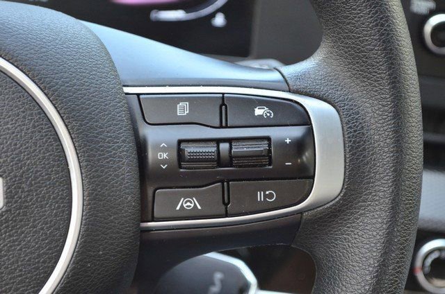 Used 2024 Kia Sportage LX image 21