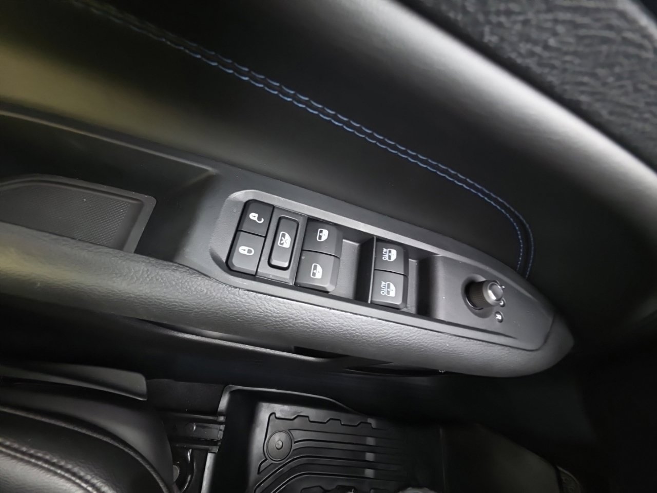 New 2026 Jeep Compass Latitude AWD/4WD image 37