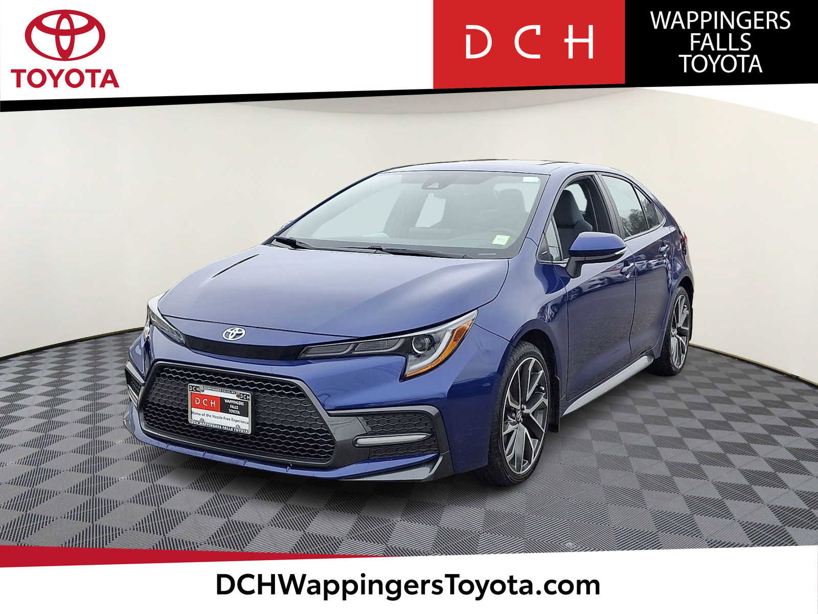 Certified 2022 Toyota Corolla SE w/ SE Premium Package image 1