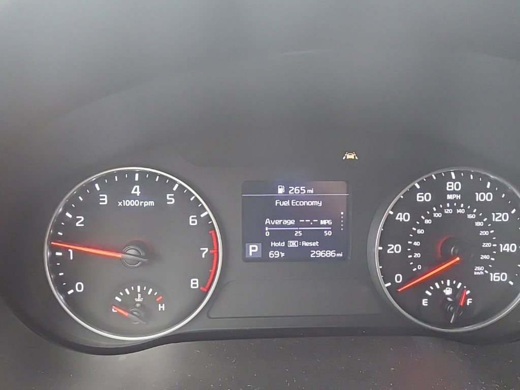 Used 2023 Kia Seltos LX image 18