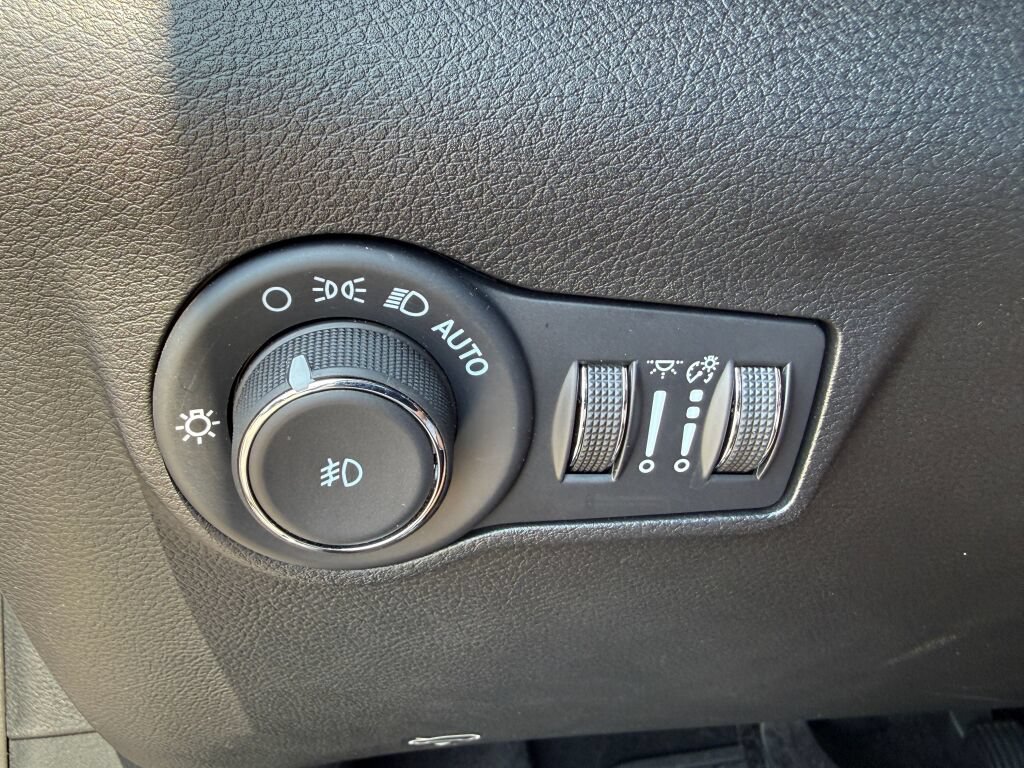 Used 2026 Jeep Compass Trailhawk AWD/4WD image 29