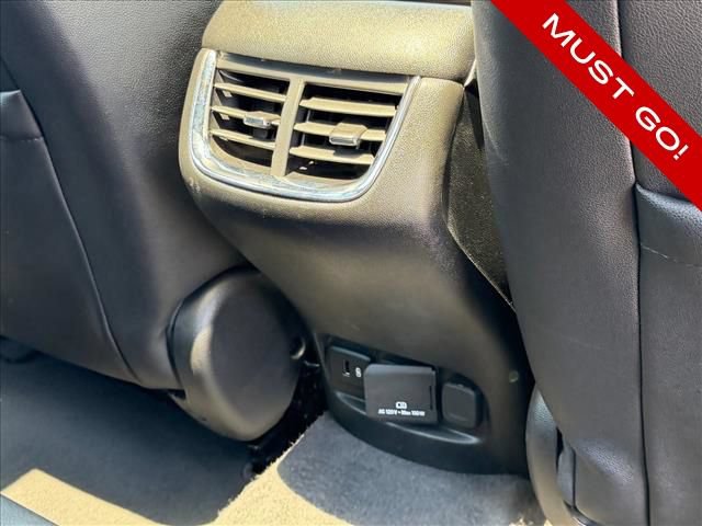 Certified 2024 Chevrolet Malibu LT FWD image 12
