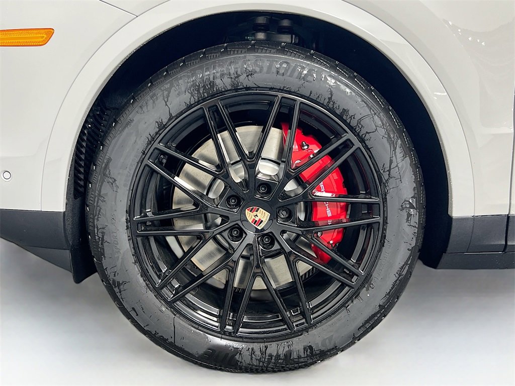 New 2026 Porsche Cayenne S image 33