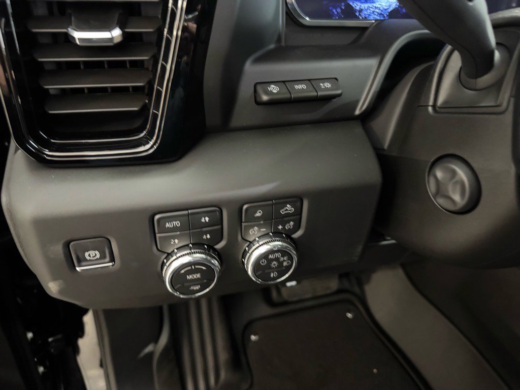 New 2026 GMC Sierra 1500 AT4 w/ AT4 Premium Package image 19