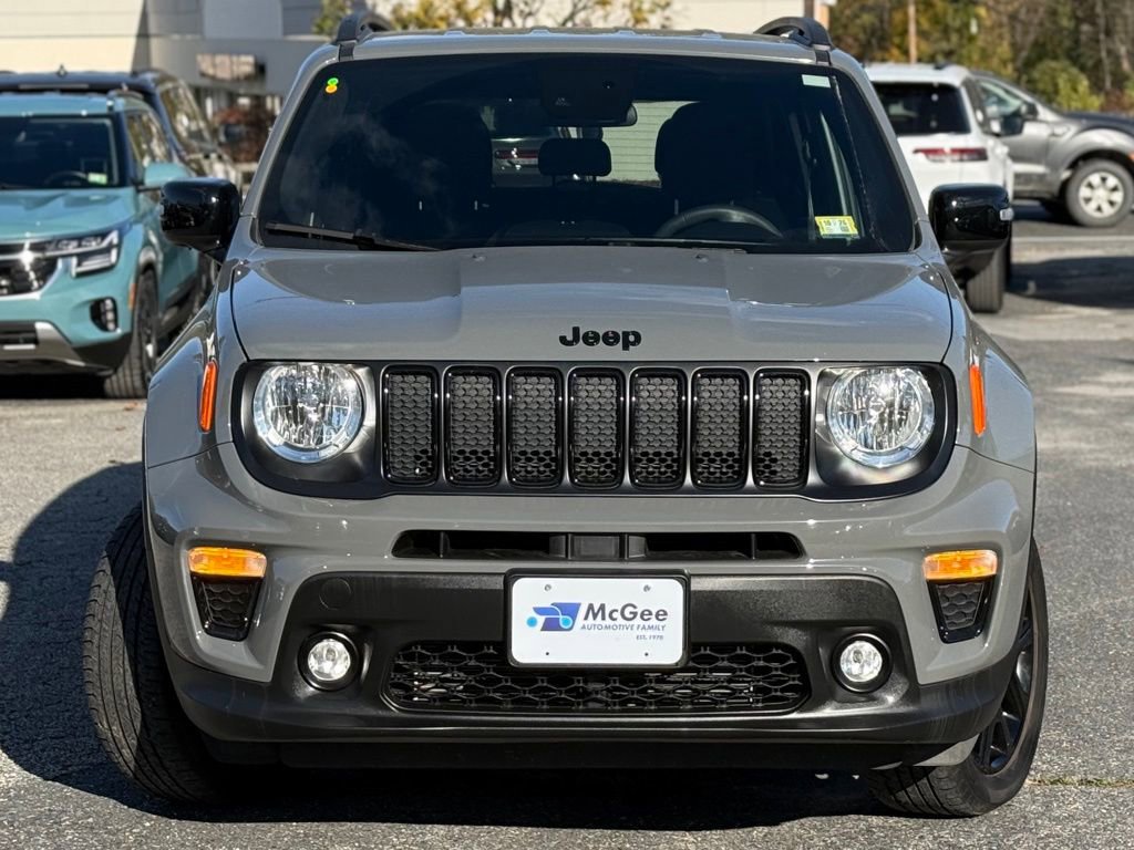 Used 2022 Jeep Renegade Altitude image 2